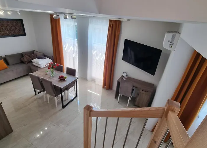 Kosciuszki 30 아파트 *